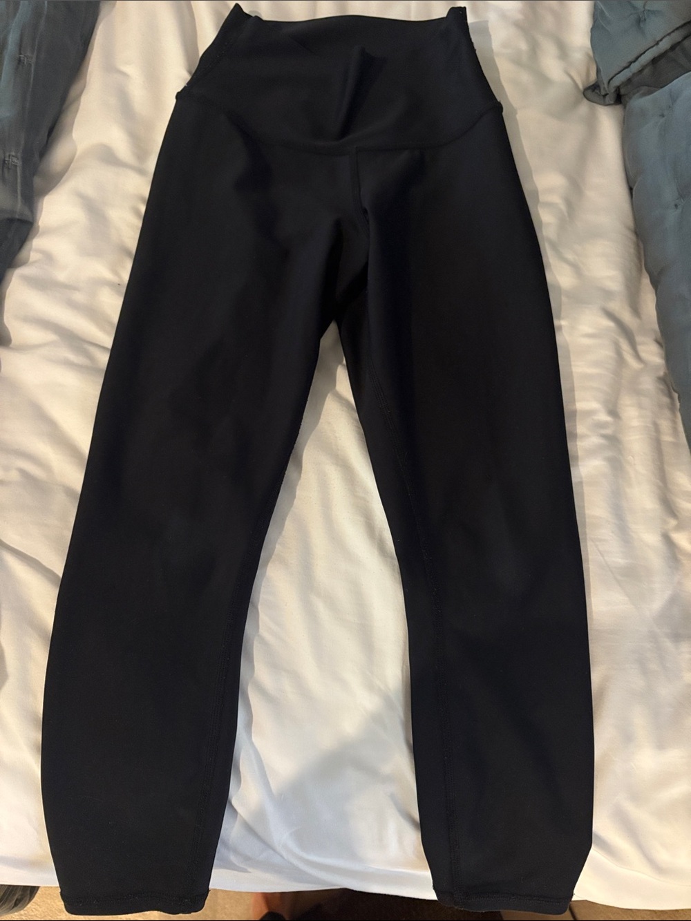 ALO Capri Airlift leggings XS